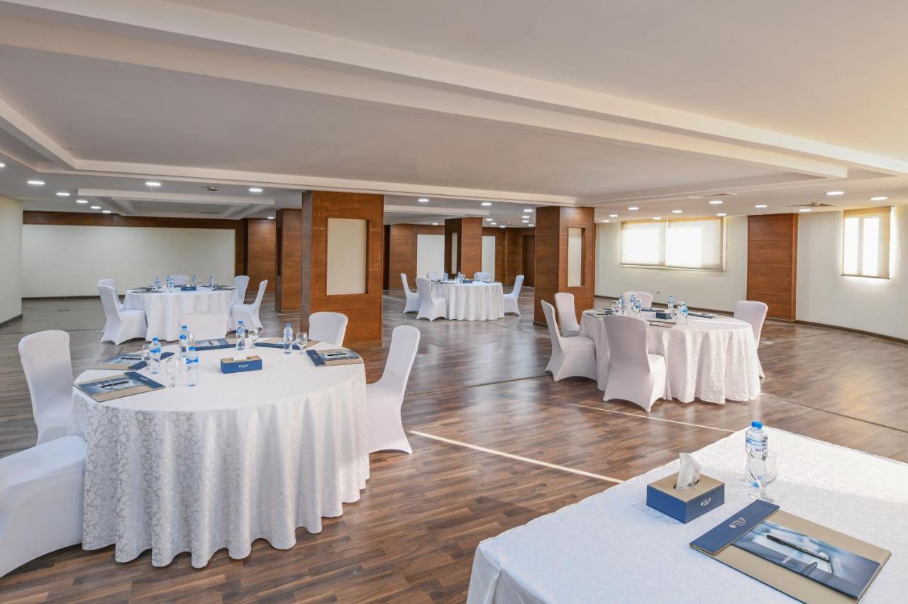 קהיר Tolip Gardens Hotel מראה חיצוני תמונה Meeting room