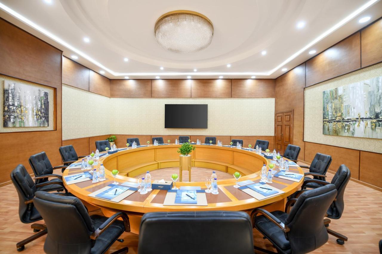 קהיר Tolip Gardens Hotel מראה חיצוני תמונה Boardroom